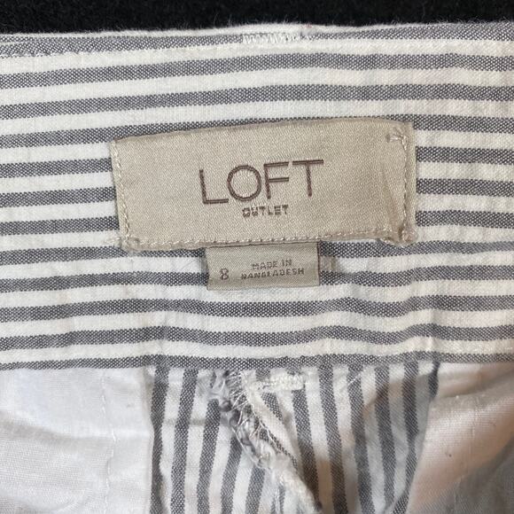 LOFT Womens Pants White Gray Striped Seersucker Cropped Ankle Cotton Blend 8 - Picture 4 of 14